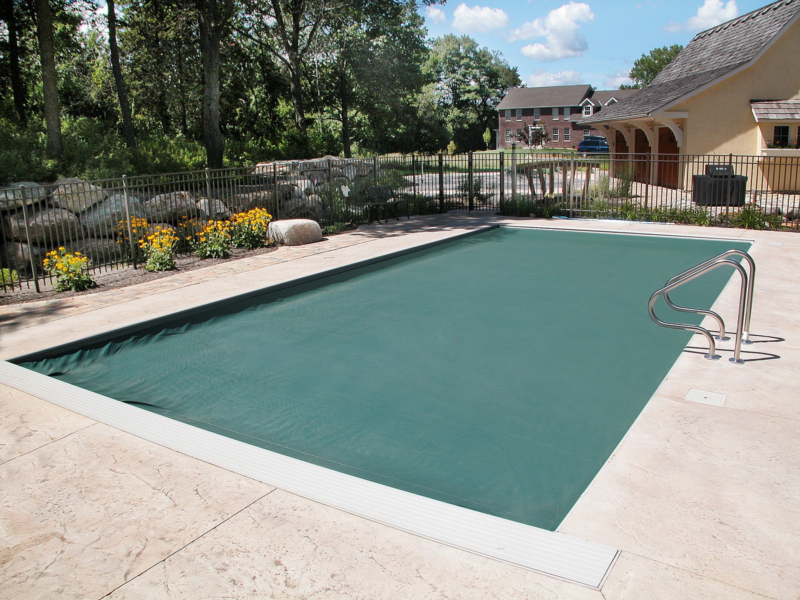 Vinyl Liner Pool Green Cover 2 | St. Lawrence Pools