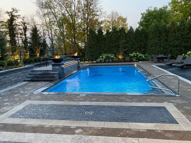 In-ground pool with Fox Vinyl